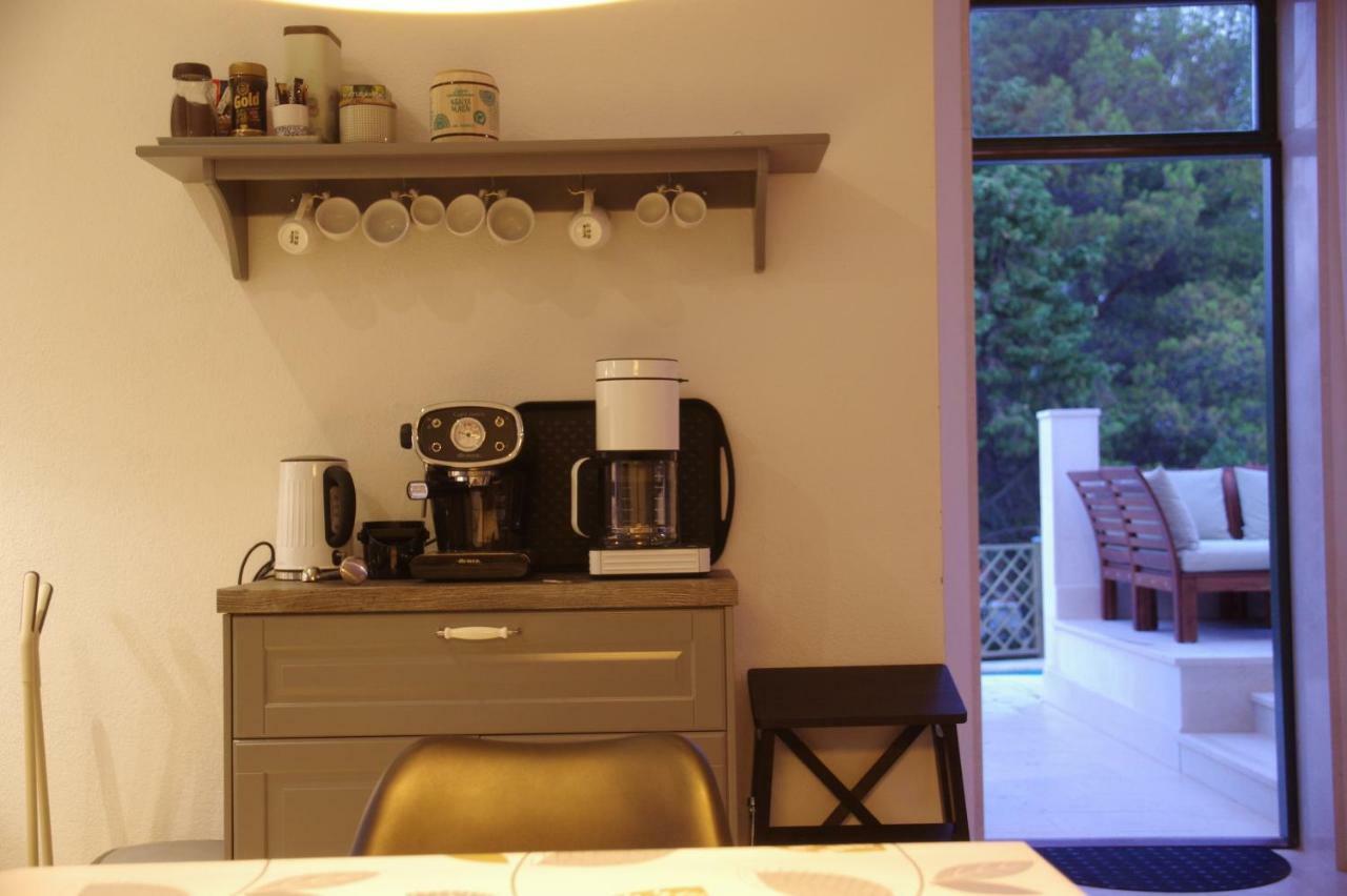 Holiday Home Nevista Sumartin Ngoại thất bức ảnh