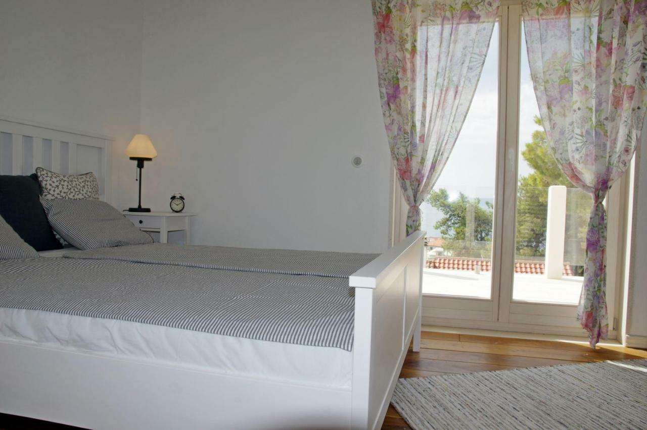 Holiday Home Nevista Sumartin Ngoại thất bức ảnh